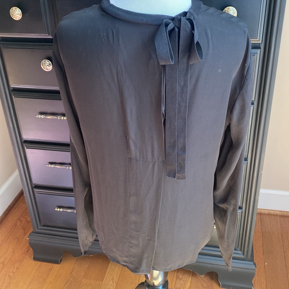 VINCE Black Silk Open Back Shirt with Tie Size Small